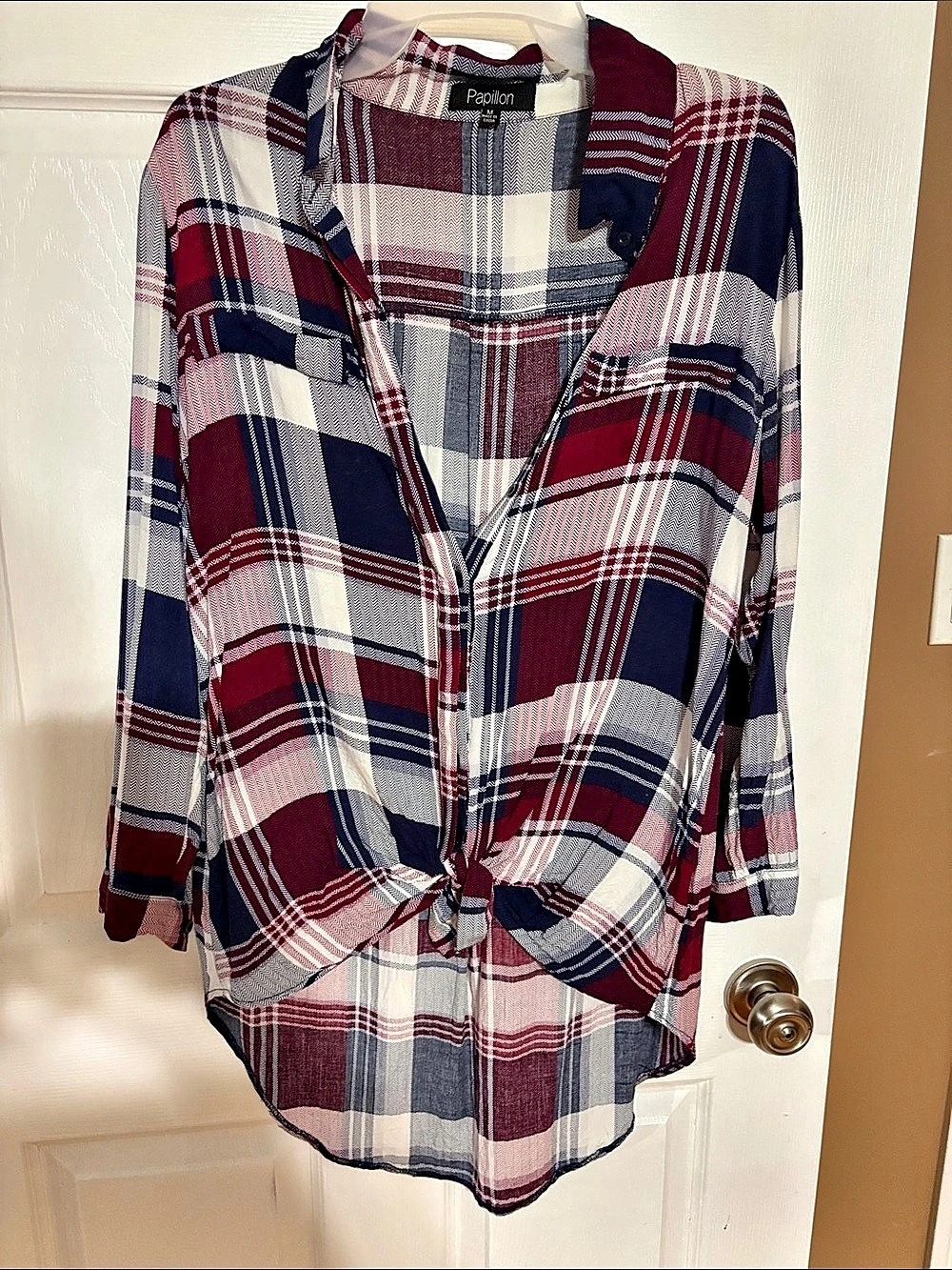 Papillon Plaid Button Down Shirt in Red & Blue Size Medium Like New